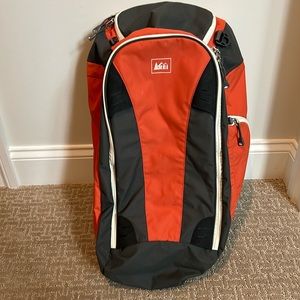 REI Co-op Vagabond Tour 40 Pack